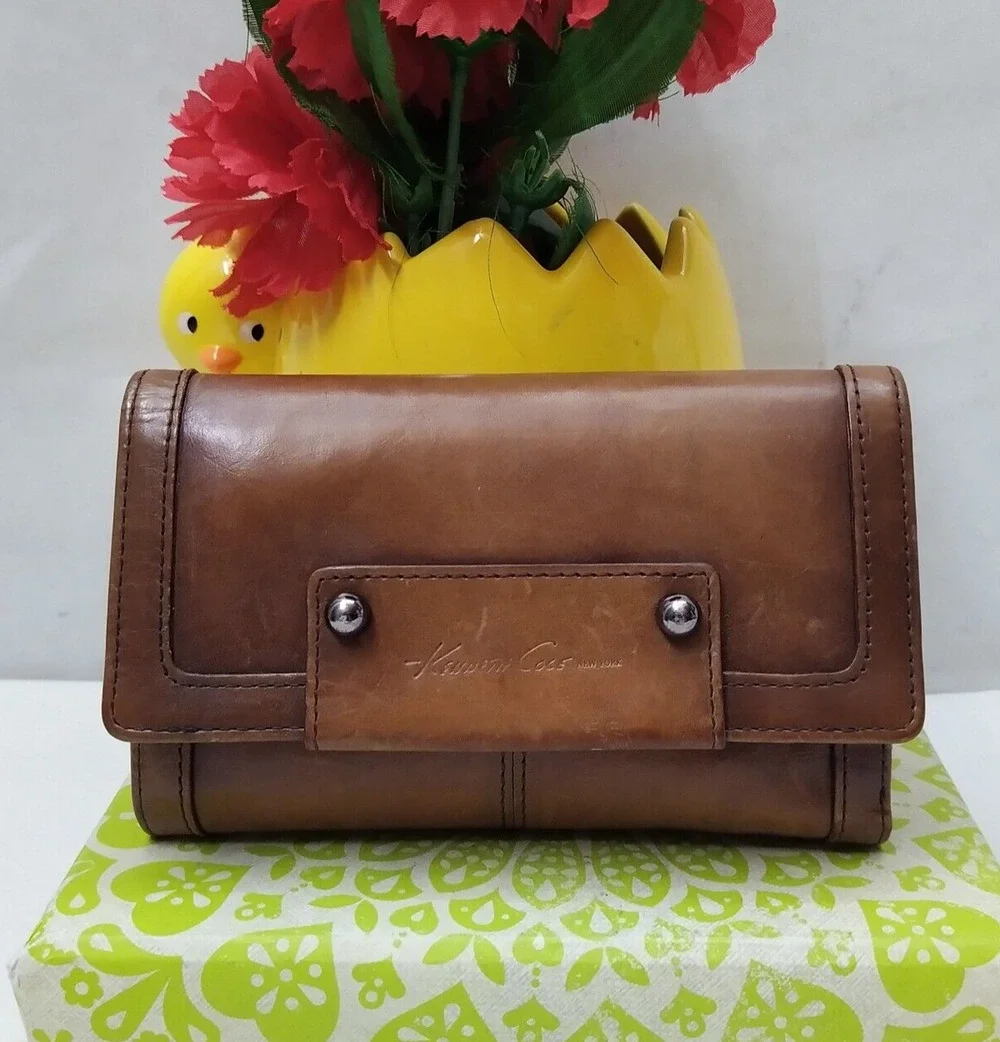 Kenneth Cole Brown Leather Credit Card ID Window Trifold Walet